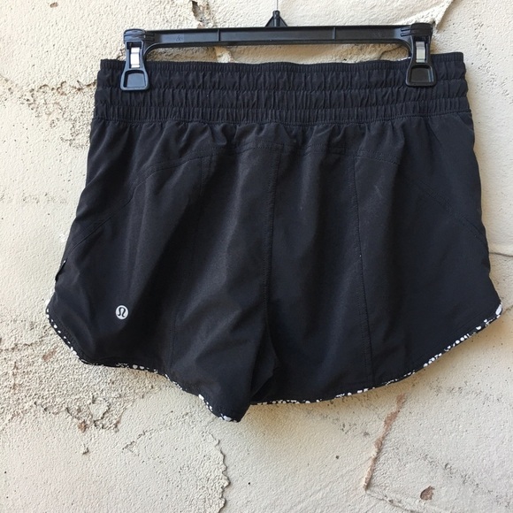 RARE Lululemon Reversible Choose A Side Chirasu Shorts I Size 6 - Picture 7 of 13